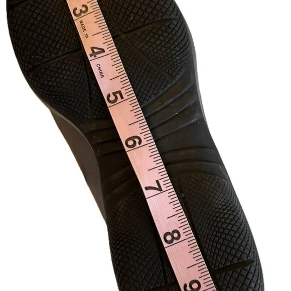 Authentic Prada Women Silver and Gray Leather Sneaker EU 38.5 Made in Italy - Picture 8 of 10